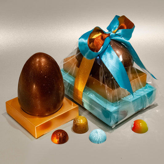 Chocolate Egg & selection of chocolates (preorder)
